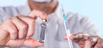 При поддержке ВПП “Единая Россия” прибывает вакцина от коронавируса “Спутник Лайт”