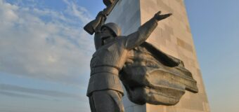Специалисты ВСК МО РФ совместно с ВИО закончили работу по восстановлению памятника “Саур-Могила” в Шахтерском районе