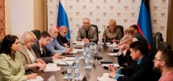 Владимир Бидёвка и депутаты Народного Совета ДНР обсудили формирование системы социального партнёрства вместе с коллегами из Омска