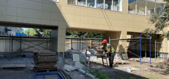 Продолжается выполнение ремонтно-восстановительных работ поликлиники ГБУ “ЦРБ Тельмановского района