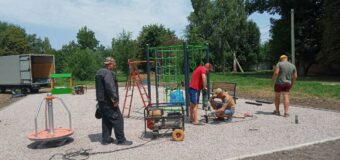 Строительство новой современной детской площадки в пгт Тельманово