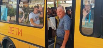 С нового учебного года в Новоселовской школе работает новый водитель автобуса
