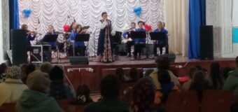 В с. Староигнатьевка прошел концерт заслуженного государственного ансамбля песни и танца “Донбасс”